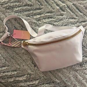 STONEY CLOVER LANE x TARGET LIMITED EDITION Fannypack - white